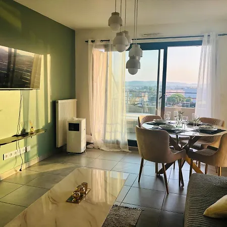 Superbe T2 Au Centre De Sete, Proche Plages Apartman *